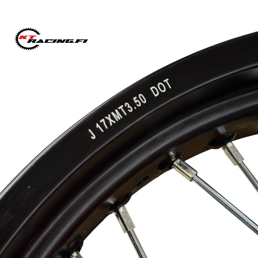 PhotoRoom_20240108_222201 KTM Supermotosarja 17x3.50 ja 17x5.00