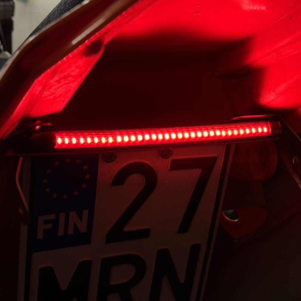 Led takavalonauha+teline, Yleismalli