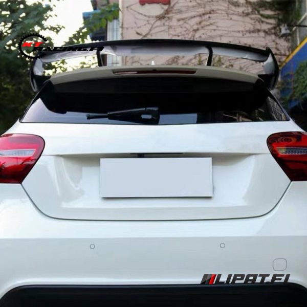 benz 037_1 Benz W176 AMG kattospoileri 2013-2018